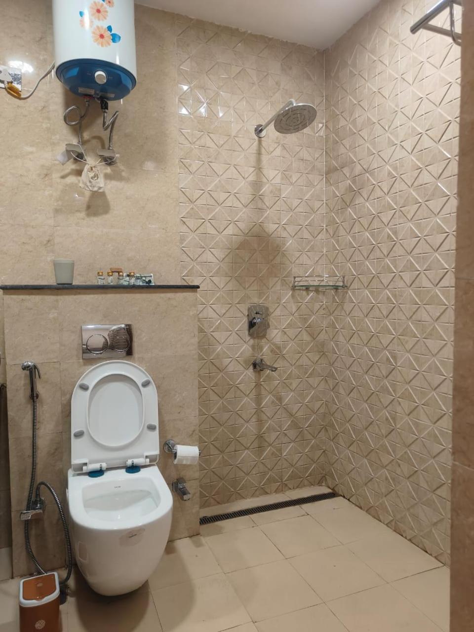 Villa In Vrindavan, Hare Krishna M المظهر الخارجي الصورة